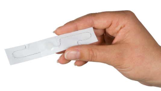Hand mit Transponder